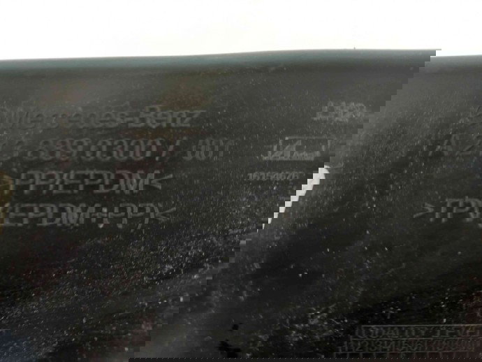 Ornament aripa stanga fata A2138890300 Mercedes E220 W213 2.0 2016-2021