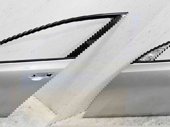 Usa stanga fata Volkswagen Golf 6 (5K1) [Fabr 2009-2013] LR7L