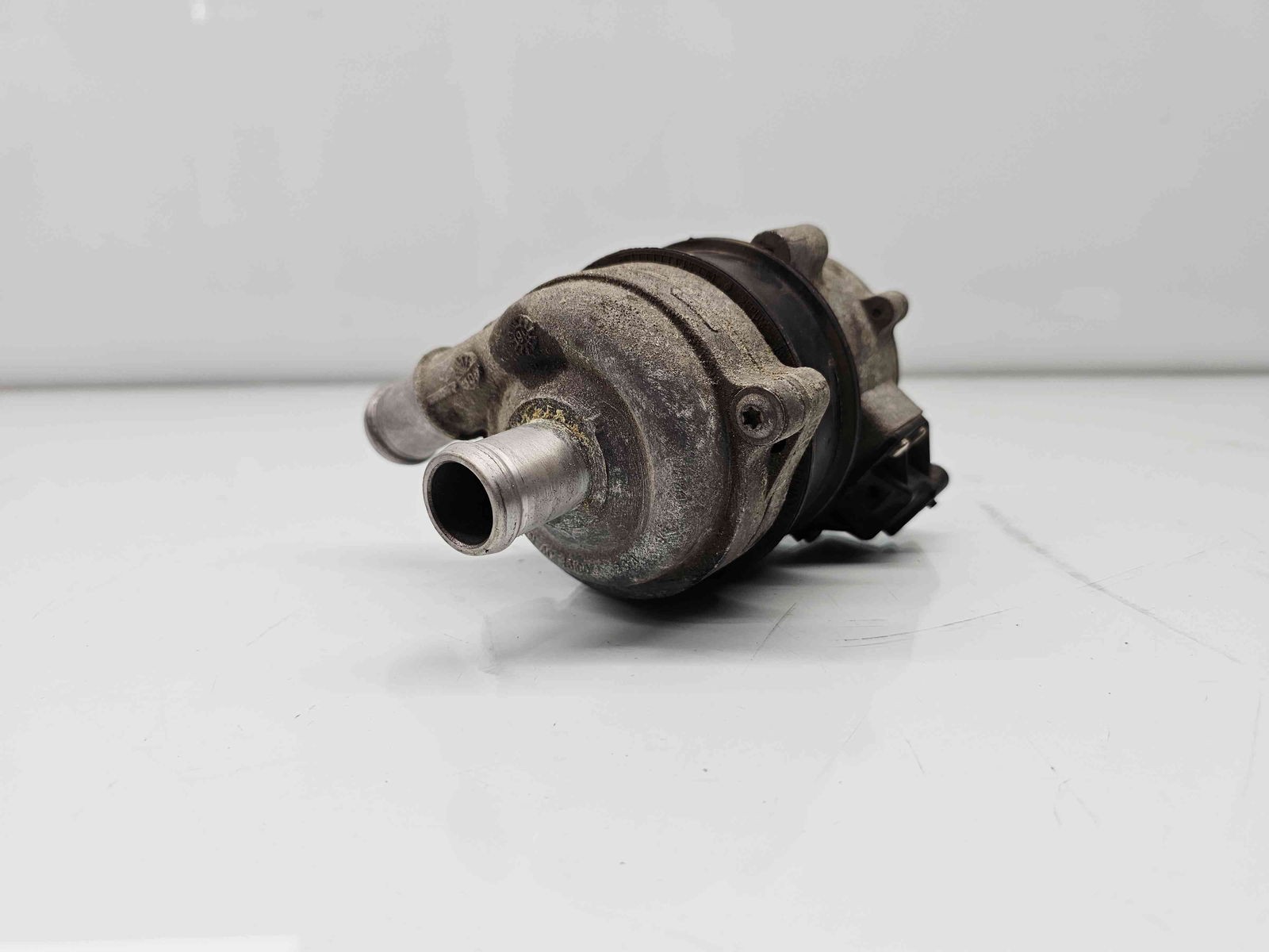 Pompa recirculare apa AUDI Q5 (8RB) [ Fabr 2008-2016] 4H0965567A 3.0 CREC 245KW / 333CP - imagine 3