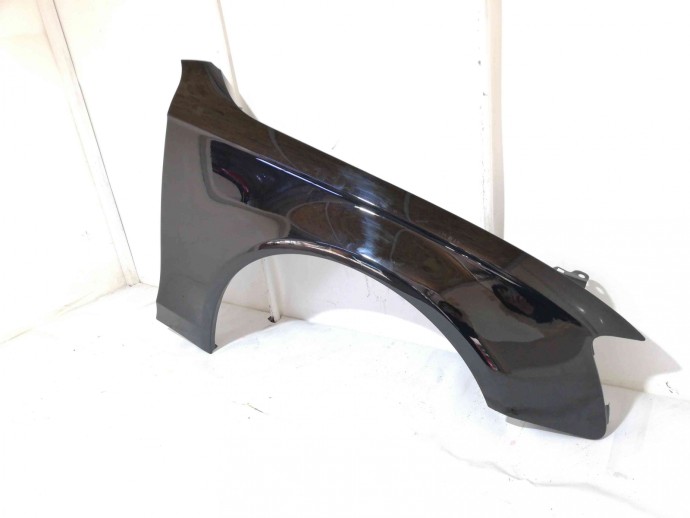 Aripa dreapta fata OEM Audi A4 B8 2.0  2008-2015