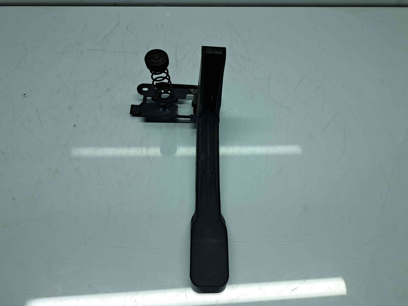 Maner deschidere capota Renault Megane 3 (B95) [Fabr 2008-2016] OEM - imagine 1