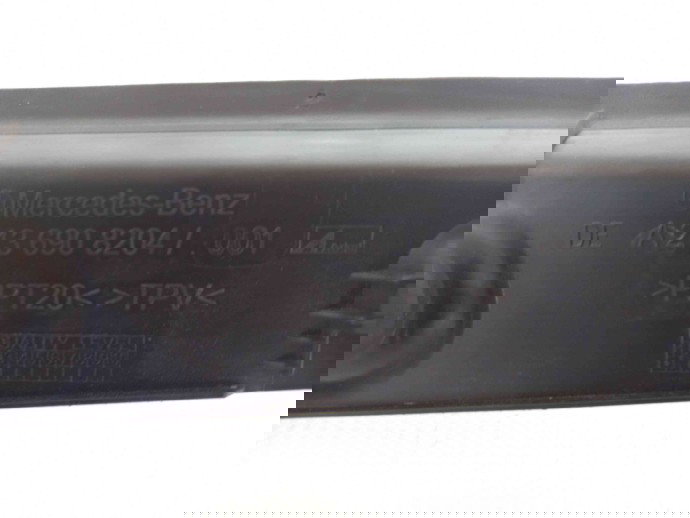 Ornament aripa dreapta spate A2136908204 Mercedes E220 W213 2.0 2016-2021