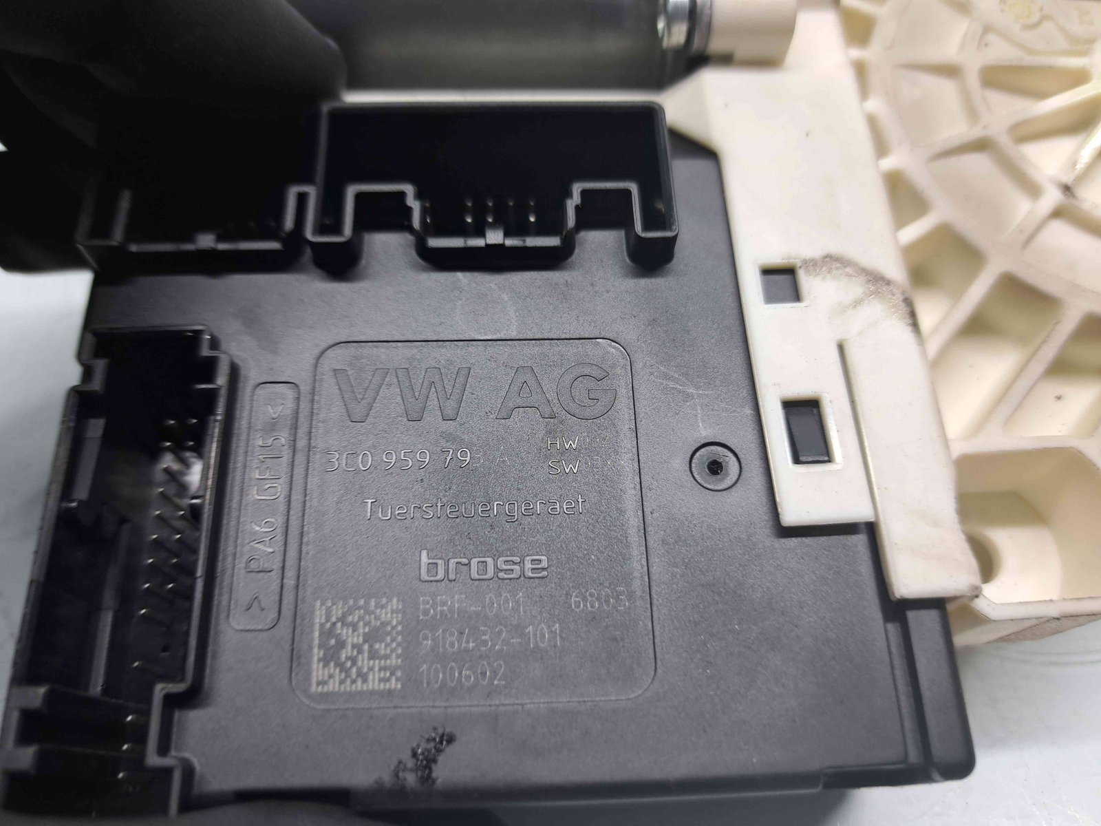 Motoras geam dreapta fata Seat Leon (1P1) [Fabr 2005-2011] Facelift 3C0959793A / 1P0837402 - imagine 6