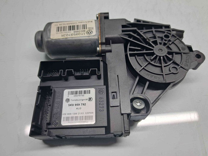 Motoras geam stanga fata Skoda Octavia 2 Combi (1Z5) [Fabr 2004-2013] Facelift 5K0959792 / 1T0959702R