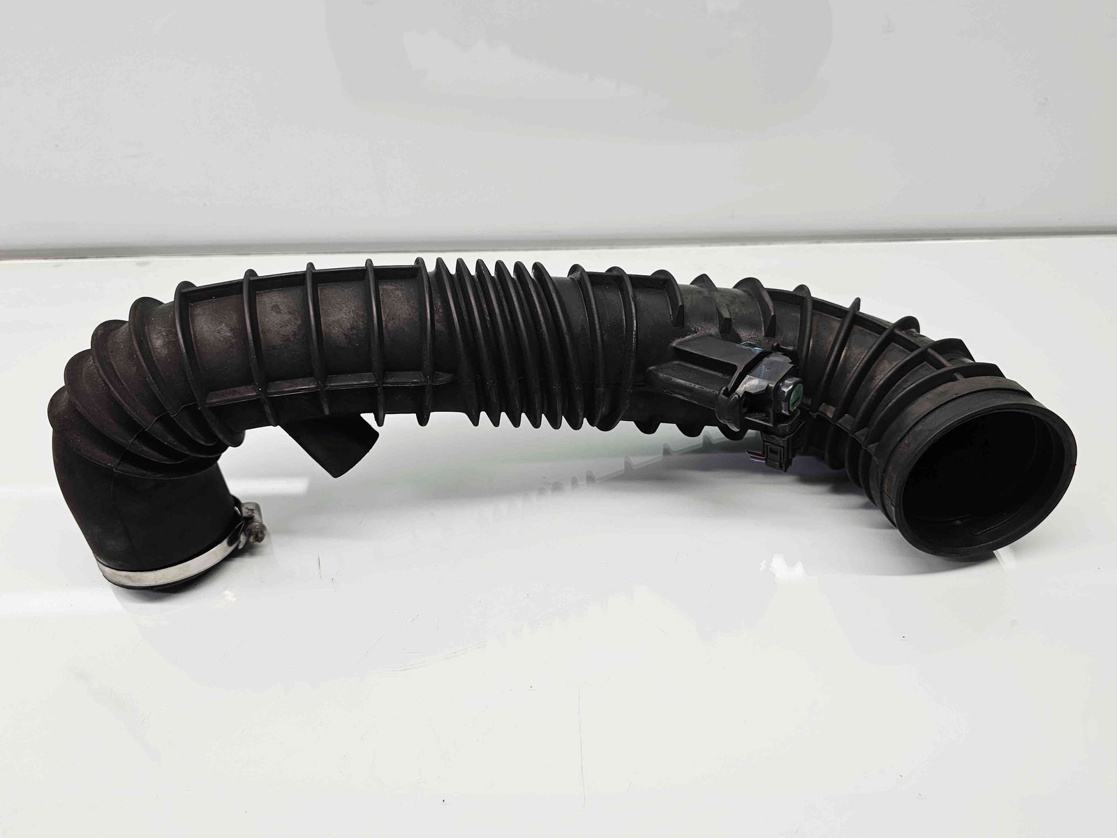 Tub intercooler Mercedes Vito Autobus (W639) [Fabr 2003-2014] A6395281182 2.2 CDI 646982 80KW / 109CP - imagine 1