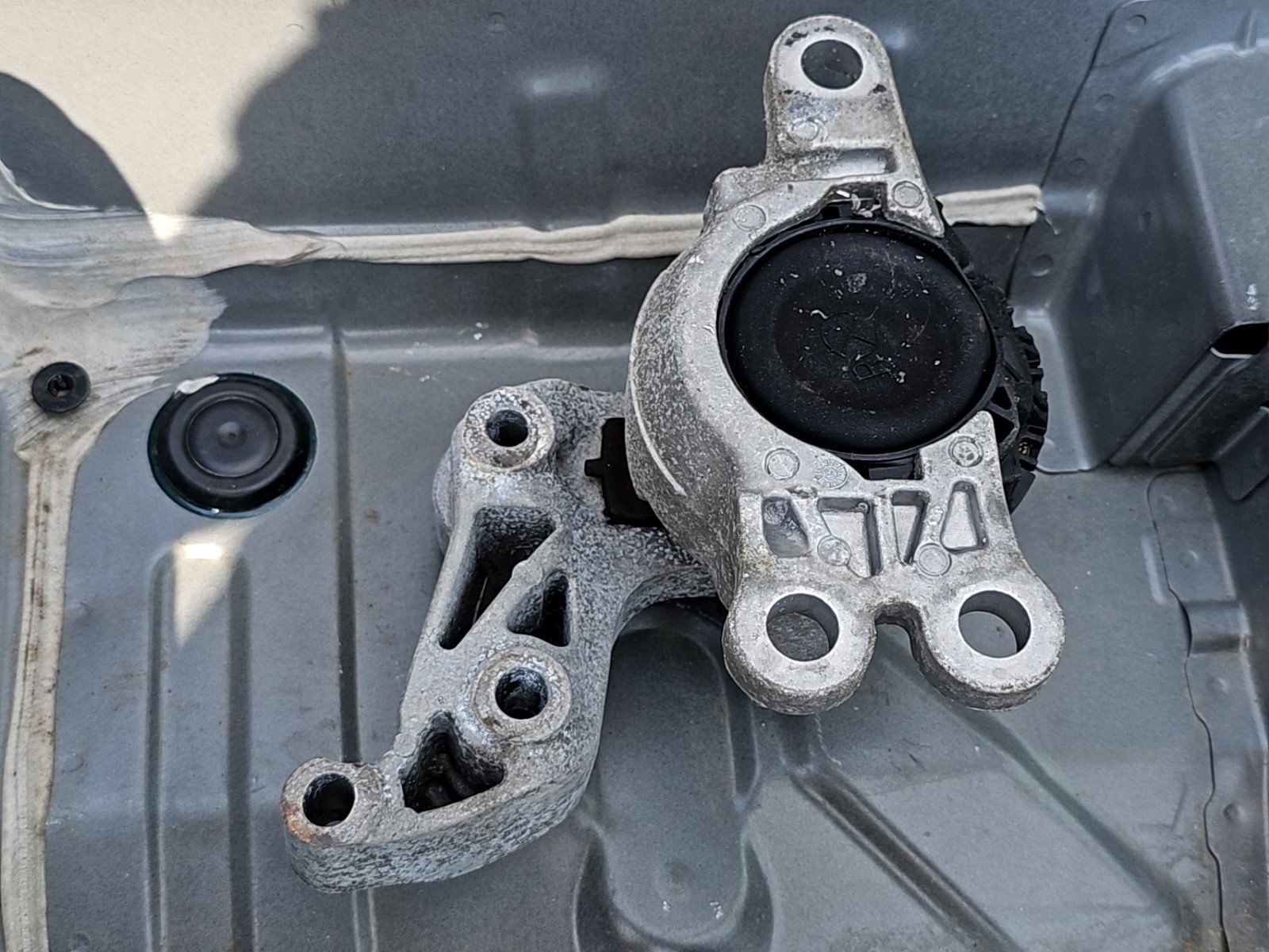 Tampon motor Nissan X-Trail (T32) [Fabr 2013-prezent] 1.6 DCI R9M408 96KW / 130CP - imagine 2