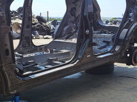 Prag lateral stanga Nissan X-Trail (T32) [Fabr 2013-prezent] 1.6 DCI R9M408 96KW / 130CP