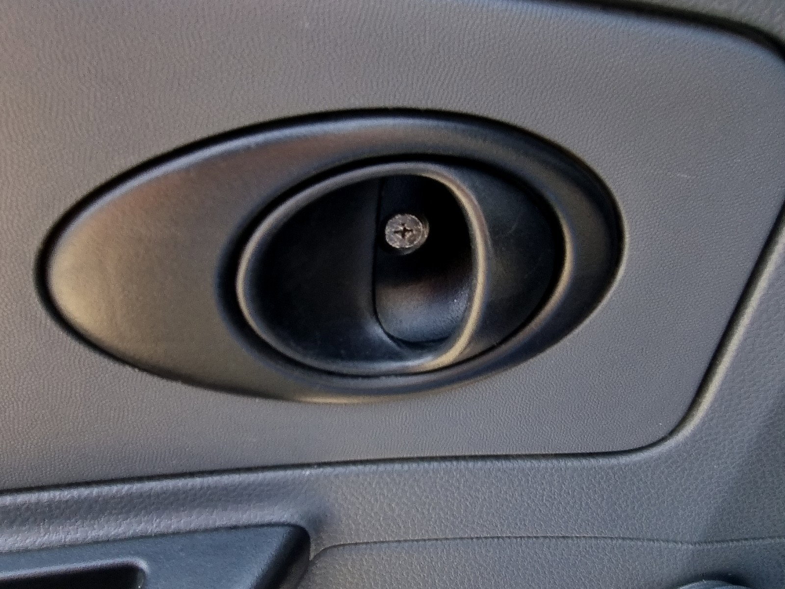 Maner interior stanga spate Chevrolet Spark (M200/250) [Fabr 2005-2009] 0.8 BENZ A08S3 38KW / 52CP