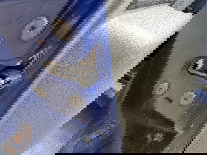 Broasca usa stanga fata Dacia Logan MCV (KS) [Fabr 2007-2012] 1.6 Benz K7M710 64KW / 87CP