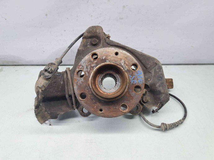 Fuzeta fata dreapta Opel Corsa D [Fabr 2006-2013] 55703155 1.3 CDTI Z13DTJ  
