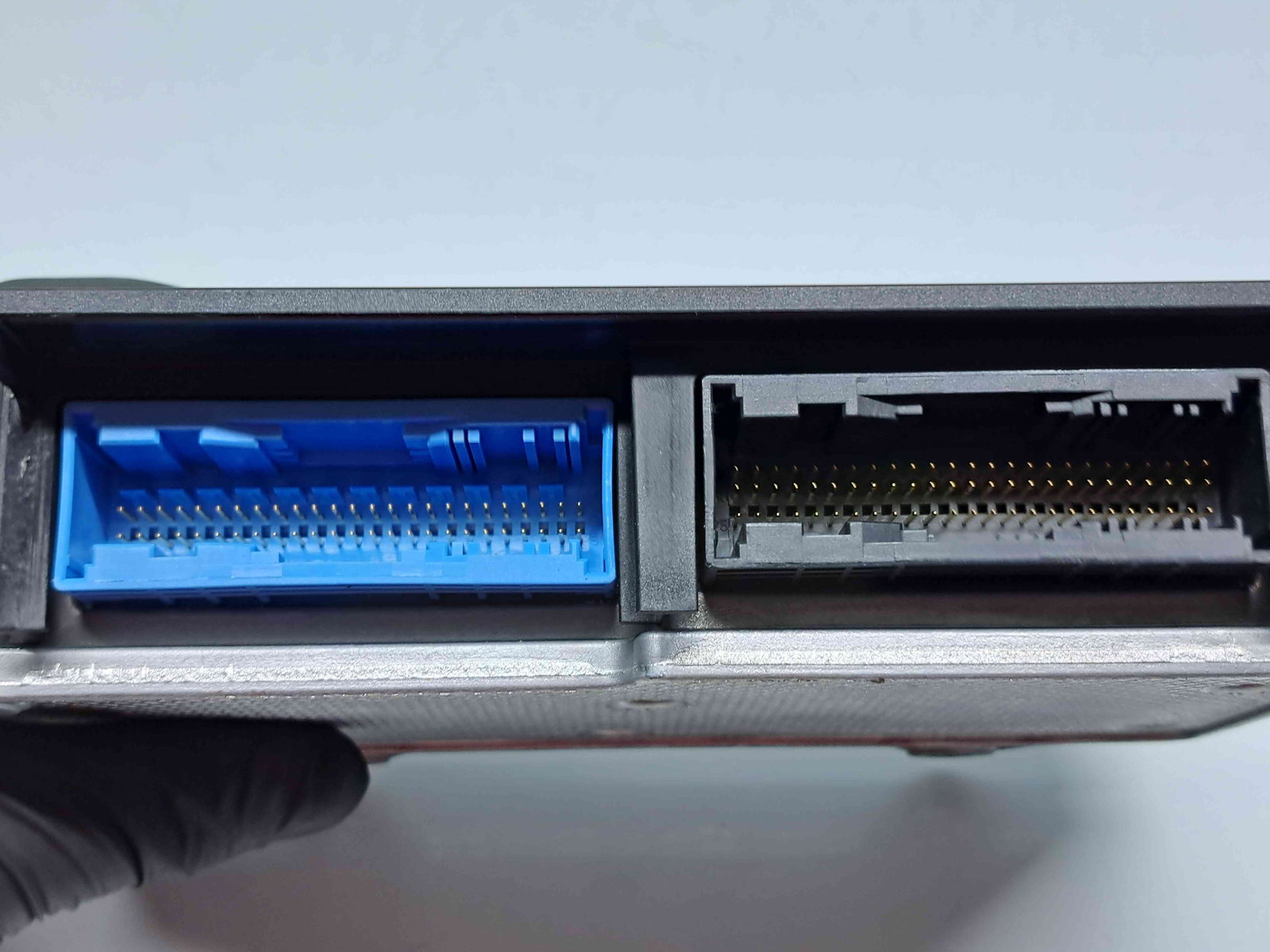 Calculator airbag XC60 [Fabr 2008-2017] 31318792 2.4 D5244T4 136KW / 185CP - imagine 4