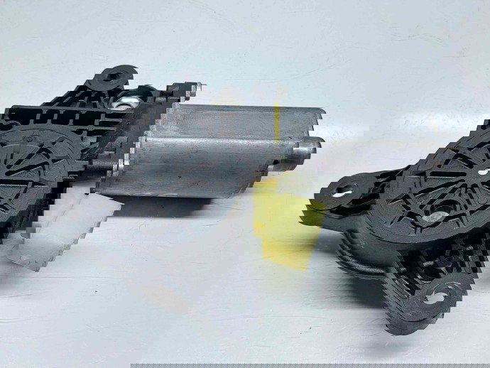 Motoras geam dreapta fata Mercedes Vito Autobus (W639) [Fabr 2003-2014] 0130821940