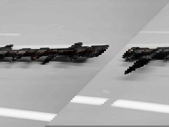 Rampa injectoare Renault Megane 3 (B95) [Fabr 2008-2016] 175212059R 1.9 DCI F9Q-870 96KW / 130CP