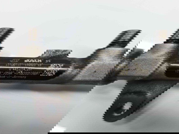 Rampa injectoare Renault Megane 3 (B95) [Fabr 2008-2016] 175212059R 1.9 DCI F9Q-870 96KW / 130CP