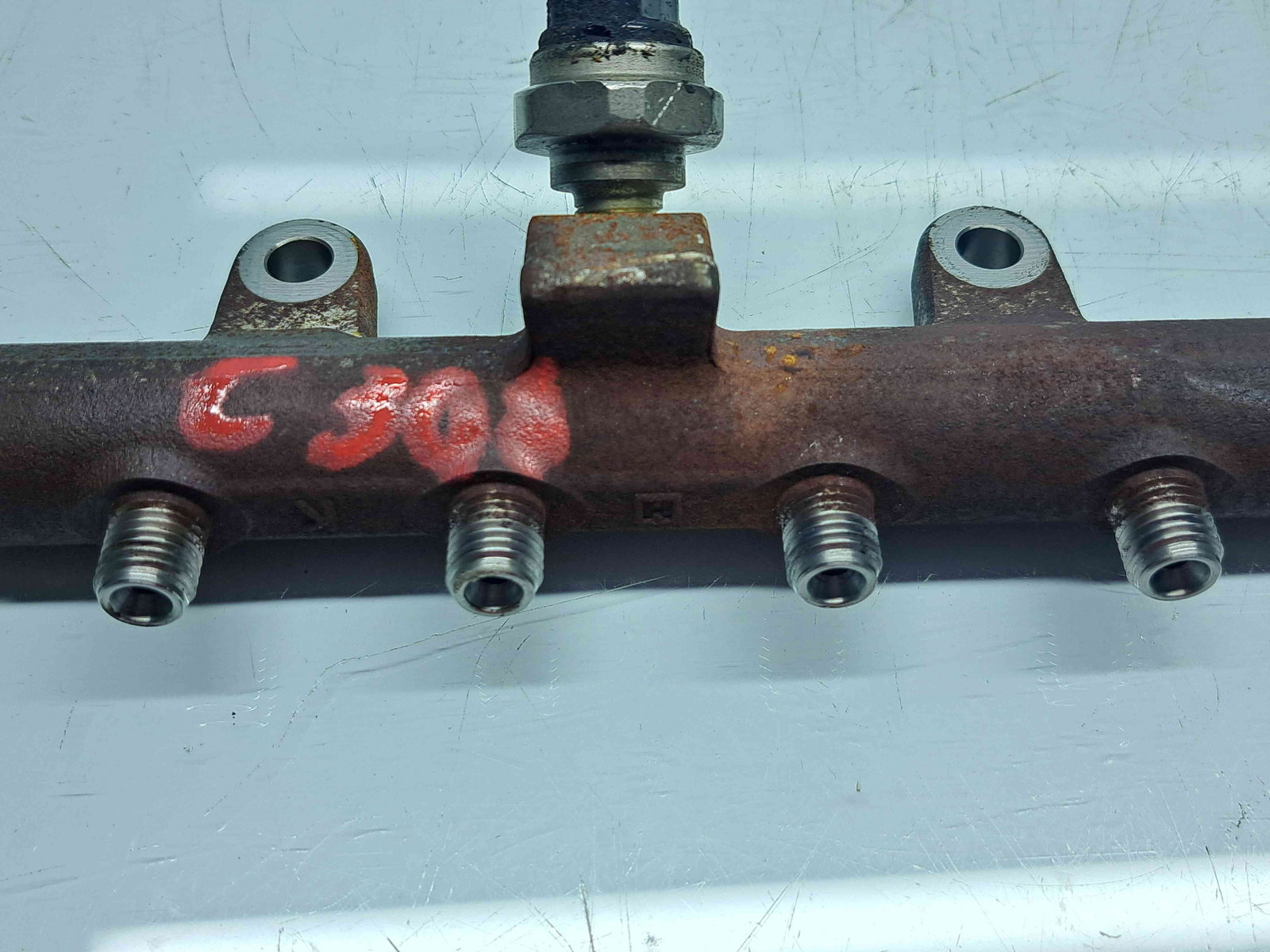 Rampa injectoare Dacia Duster (PH2, H79) [Fabr 2013-2017] 8200704212 1.5 DCI K9K-899 81KW / 110CP - imagine 3