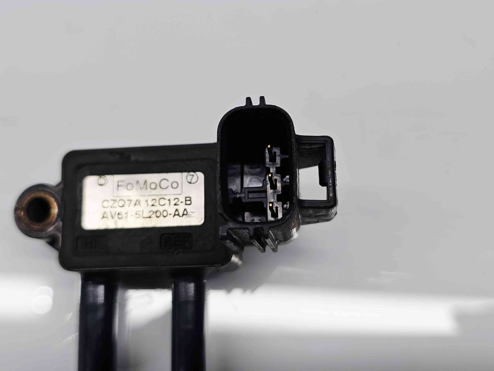 Senzor presiune Ford Focus 3 (CB8) [Fabr 2011-2015] AV615L200AA - imagine 2