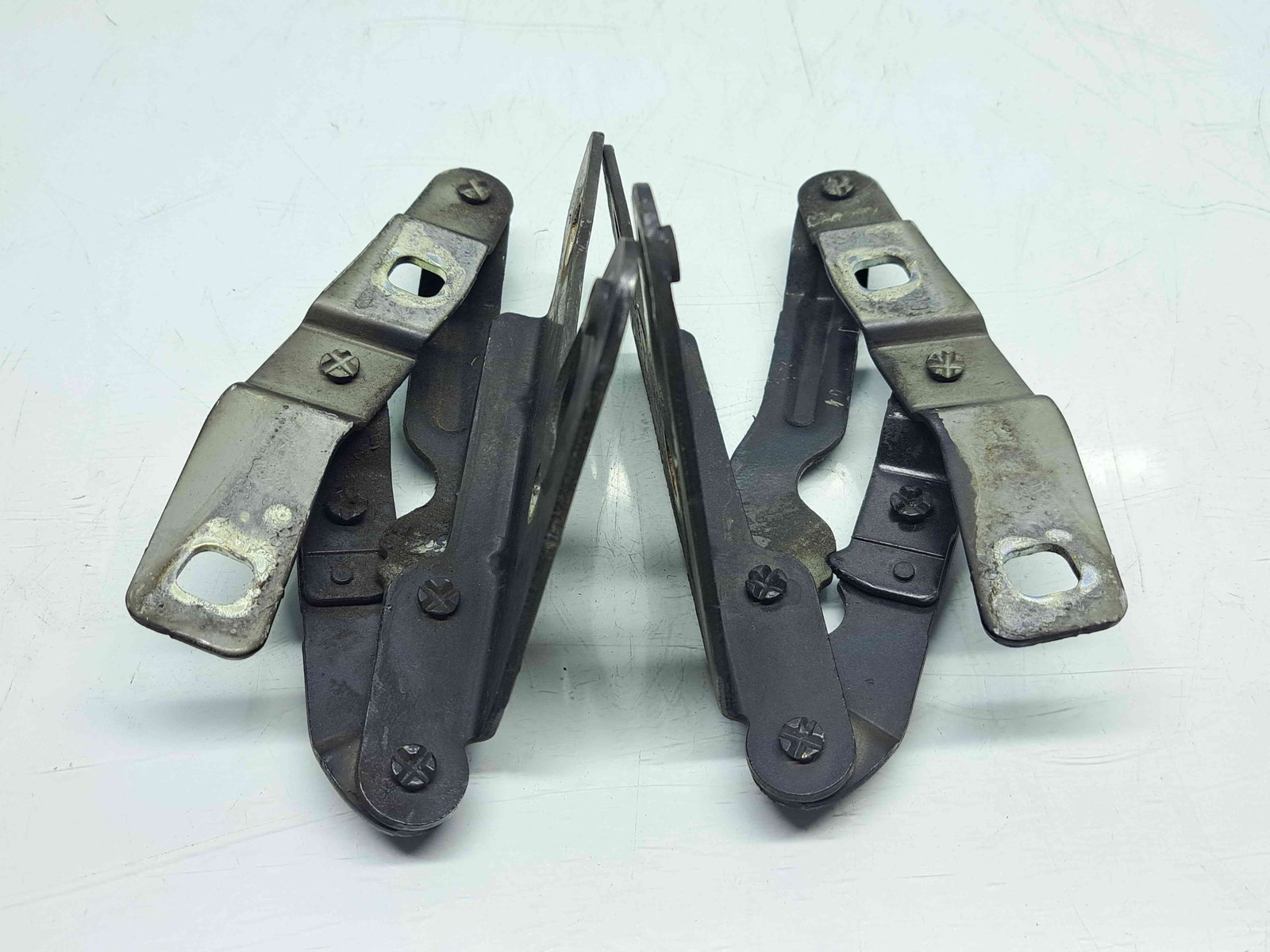 Set balamale capota Seat Leon (1P1) [Fabr 2005-2011] Facelift 1P0823302 / 1P0823301