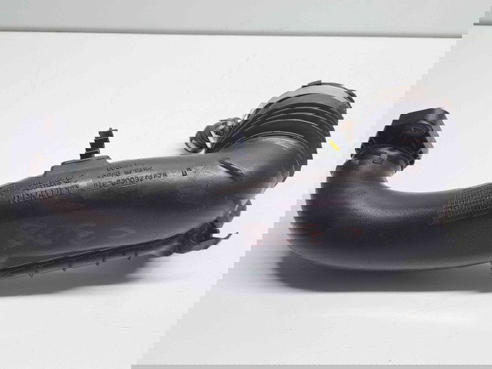 Tub admisie aer Dacia Duster (PH2, H79) [Fabr 2013-2017] 8200921878 1.5 DCI K9K-899 81KW / 110CP