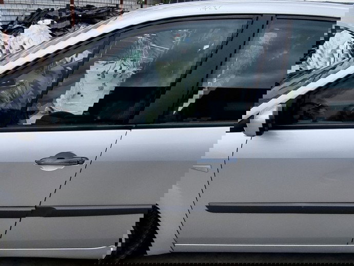 Usa stanga fata Renault Scenic 2 [Fabr 2003-2008] 1.5 DCI K9K734  76KW / 103CP