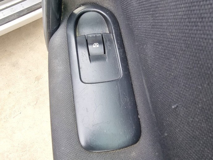 Buton geam dreapta fata Renault Scenic 2 [Fabr 2003-2008] 1.5 DCI K9K734  76KW / 103CP