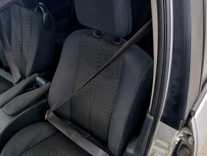 Centura stanga fata Renault Scenic 2 [Fabr 2003-2008] 1.5 DCI K9K734  76KW / 103CP