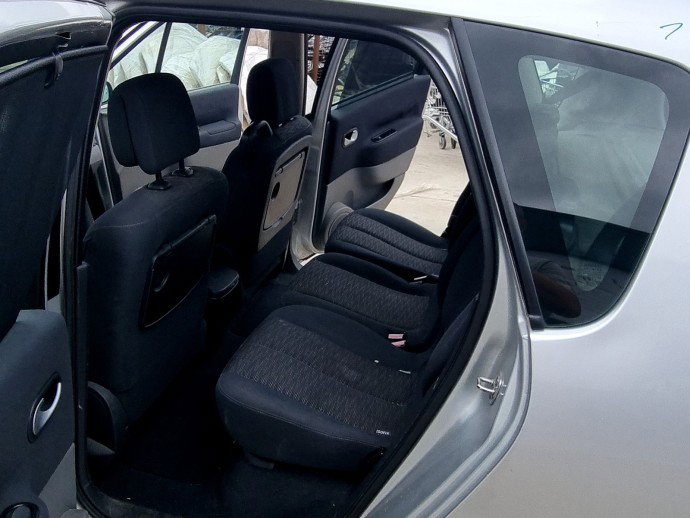 Cheder usa stanga spate Renault Scenic 2 [Fabr 2003-2008] 1.5 DCI K9K734  76KW / 103CP