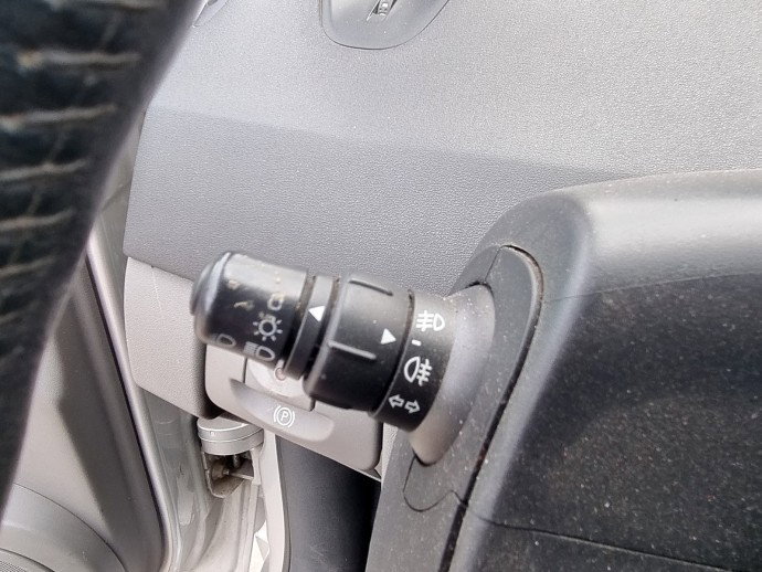 Maneta semnalizare Renault Scenic 2 [Fabr 2003-2008] 1.5 DCI K9K734  76KW / 103CP