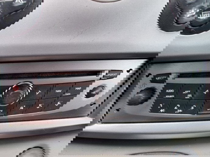 Radio CD cu navigatie Renault Scenic 2 [Fabr 2003-2008] 1.5 DCI K9K734  76KW / 103CP