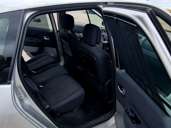 Cheder usa dreapta spate Renault Scenic 2 [Fabr 2003-2008] 1.5 DCI K9K734  76KW / 103CP