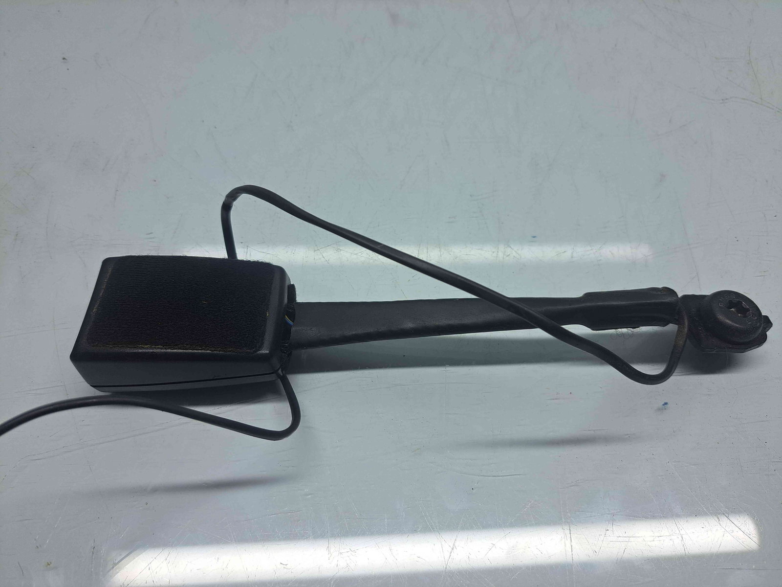 Capsa centura dreapta fata Ford Focus 3 (CB8) [Fabr 2011-2015] BM51-61208-ABW - imagine 2