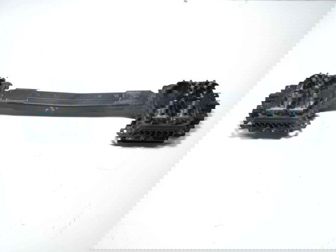 Borna baterie (+) A2055455100 Mercedes E220 W213 2.0 2016-2021