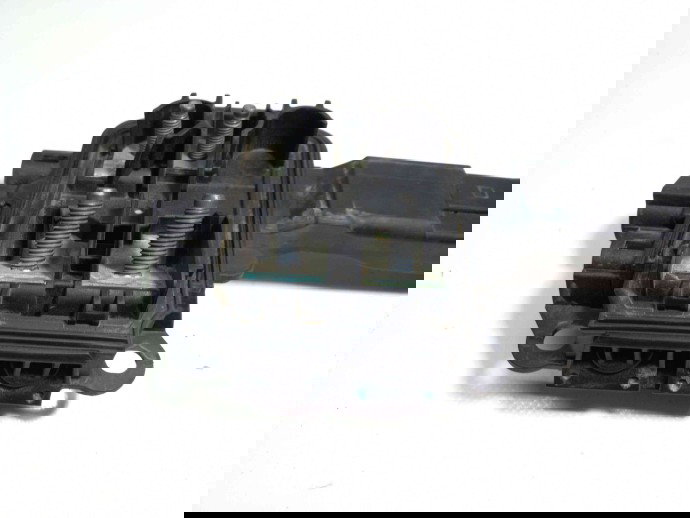 Borna baterie (+) A2055455100 Mercedes E220 W213 2.0 2016-2021