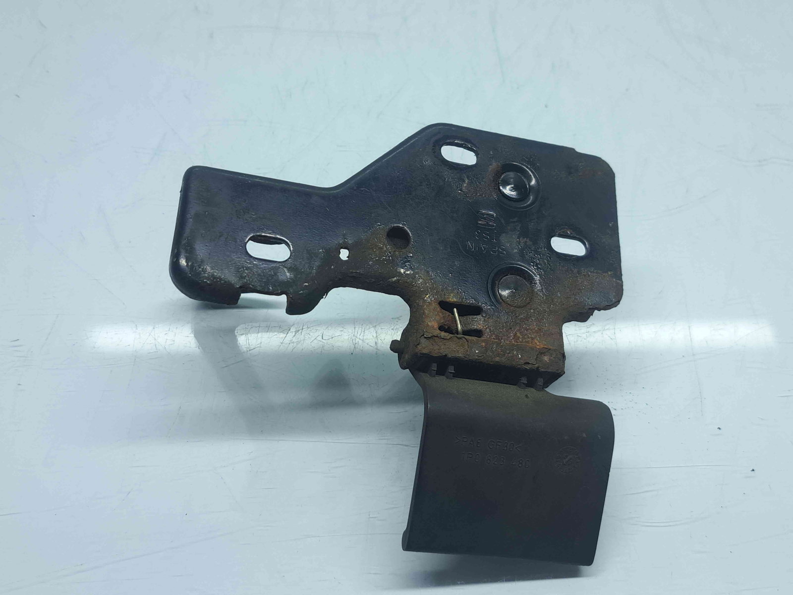 Maner deschidere capota Seat Leon (1P1) [Fabr 2005-2011] Facelift 1P082348B - imagine 2