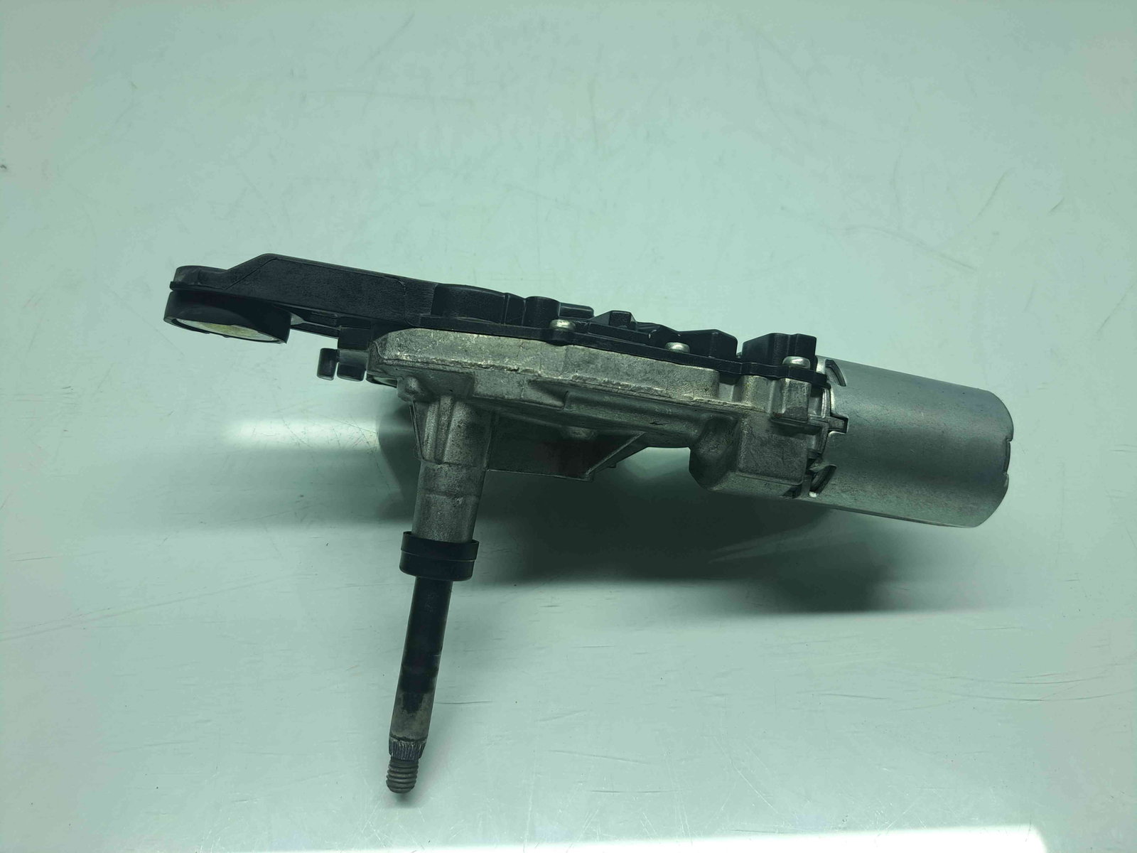 Motoras stergator haion Ford Fiesta 6 [Fabr 2008-2019] 8A61-A17K441-AB - imagine 1