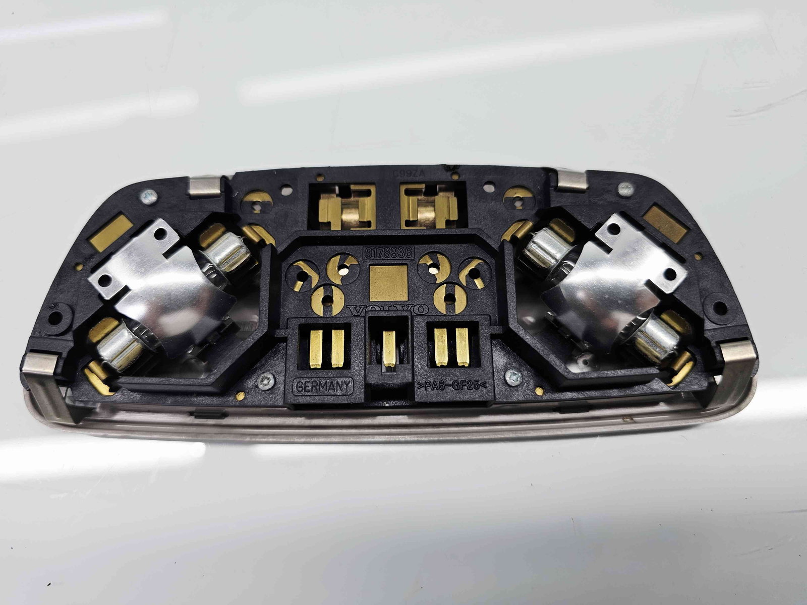 Plafoniera spate Volvo XC90 [Fabr 2002-2014] 39873652 - imagine 4