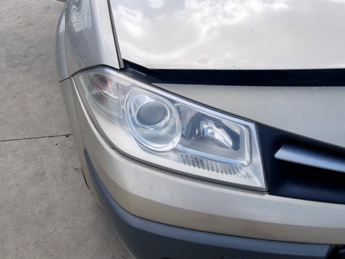Far dreapta Renault Megane 2 [Fabr 2002-2008] 1.5 DCI K9K722  60KW / 82CP