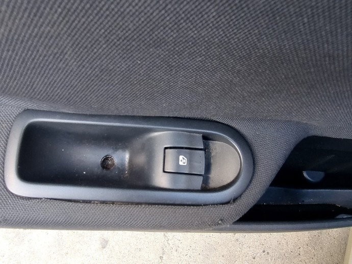 Buton geam stanga spate Renault Megane 2 [Fabr 2002-2008] 1.5 DCI K9K722  60KW / 82CP