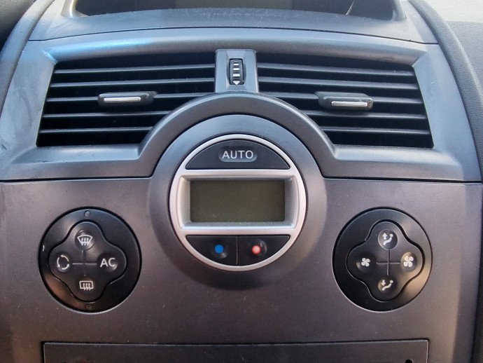 Panou comanda clima Renault Megane 2 [Fabr 2002-2008] 1.5 DCI K9K722  60KW / 82CP