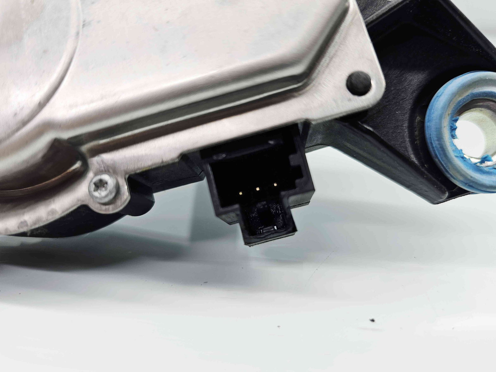 Motoras stergator haion Volvo XC60 [Fabr 2008-2017] 30663891 - imagine 4