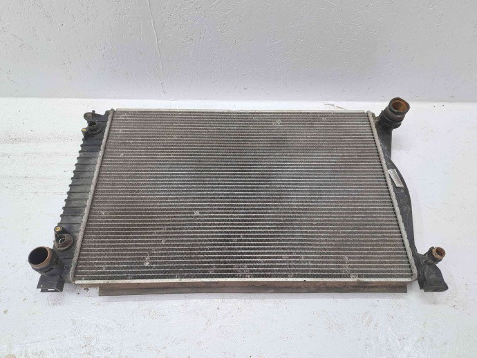 Radiator apa Audi A6 (4F2, C6) [Fabr 2004-2010] 4F0121251P 2.7 TDI BPP  