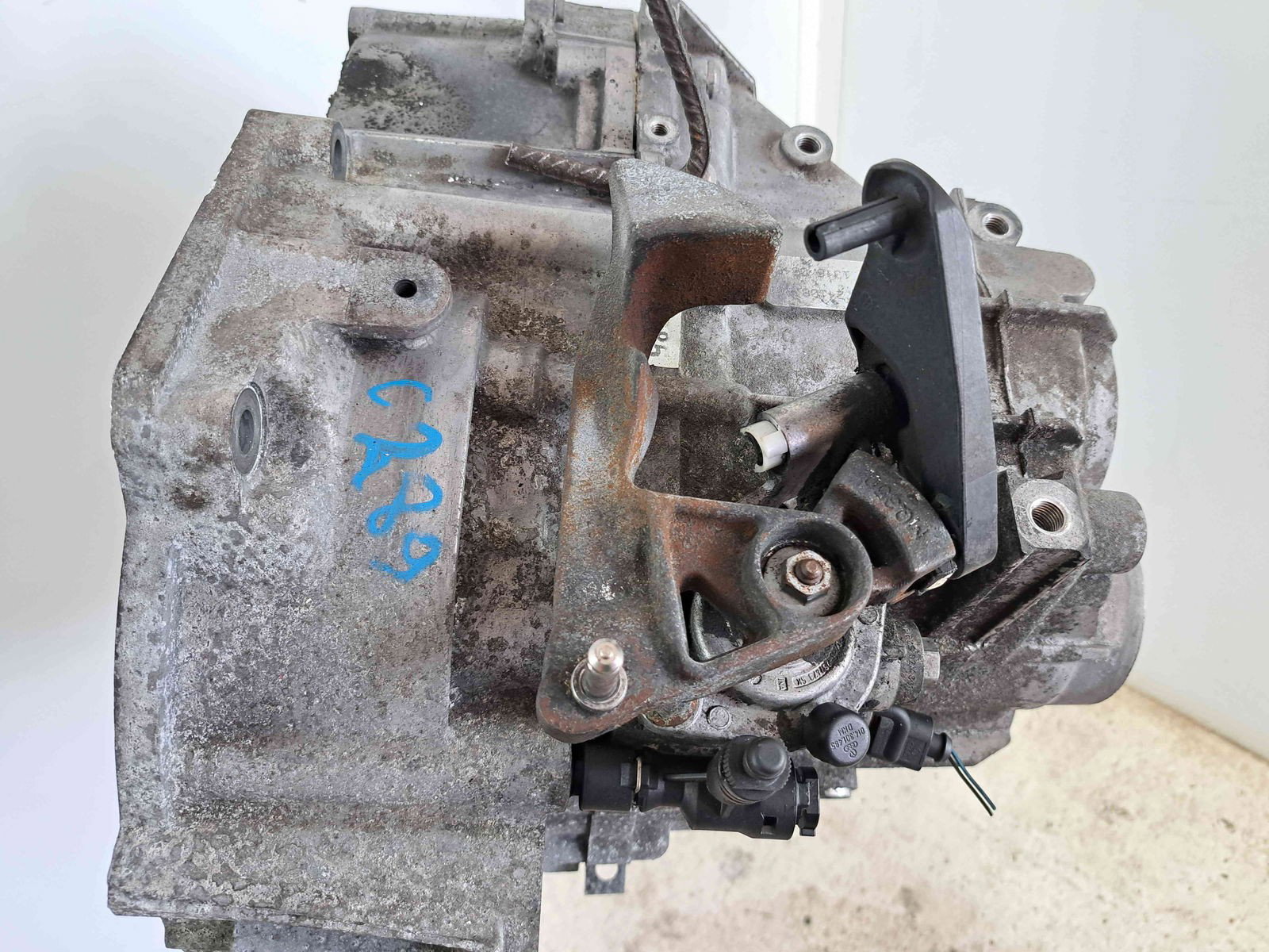 Cutie viteze manuala 6 trepte Volkswagen Passat CC (357) [Fabr 2008-2012] KRM 2.0 TDI CBAB 103KW / 140CP - imagine 3