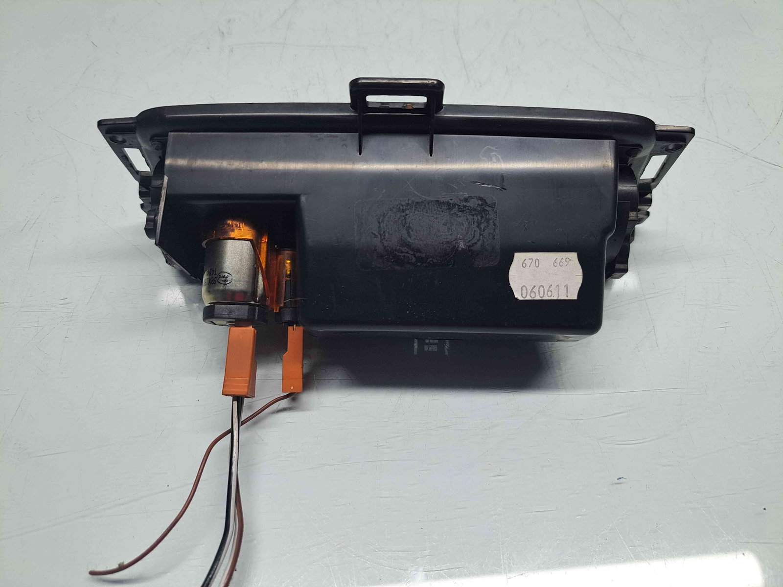 Scrumiera Ford Mondeo 4 Sedan Facelift [Fabr 2007-2015] OEM - imagine 3