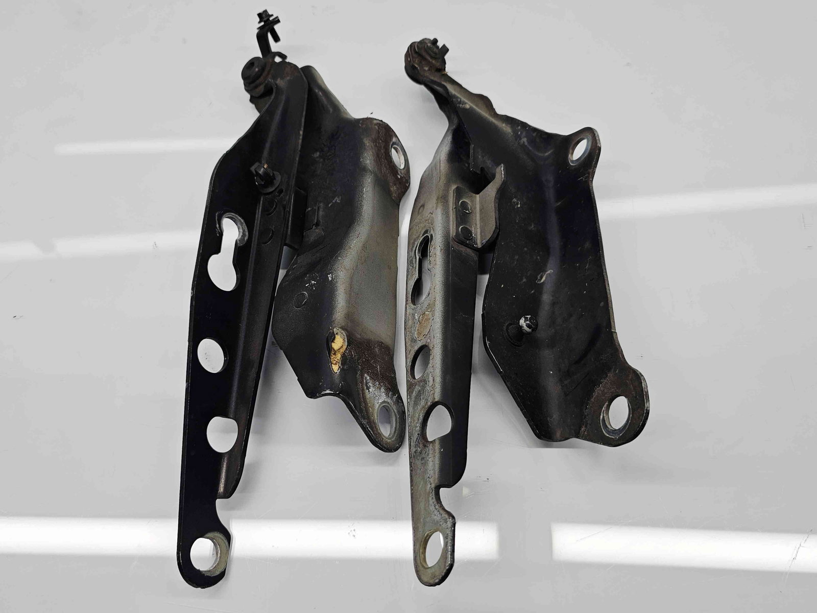 Set balamale capota Volvo XC90 [Fabr 2002-2014] Black Sapphire Metal - imagine 1