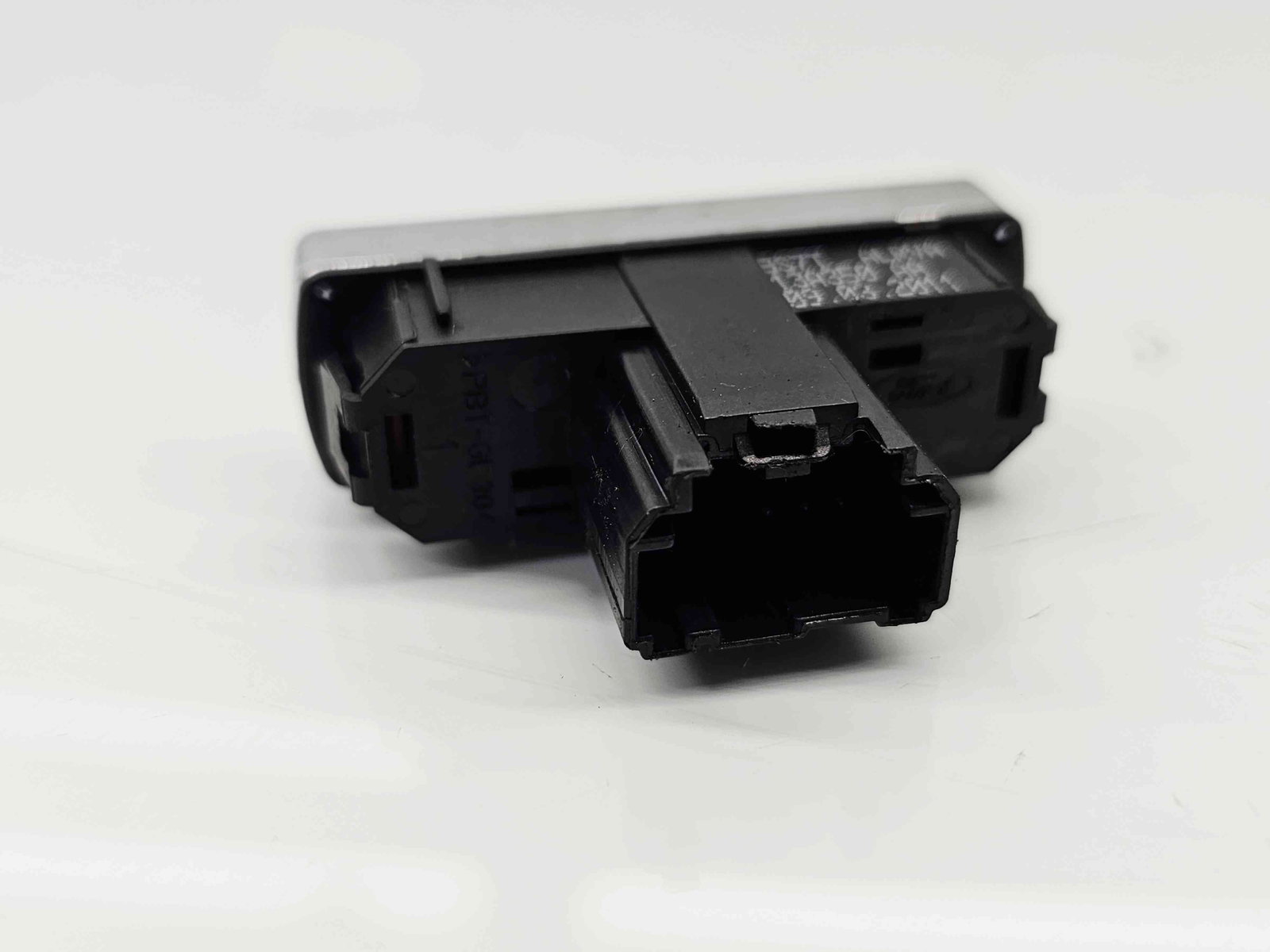 Buton avarii Ford Mondeo 4 Sedan Facelift [Fabr 2007-2015] BS7T13A350AA - imagine 3