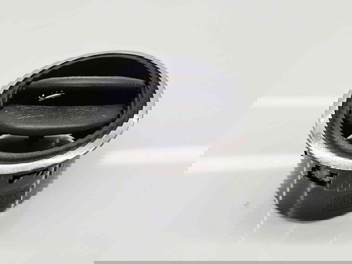  Grila aerisire stanga Dacia Duster (PH2, H79) [Fabr 2013-2017] 687604194R