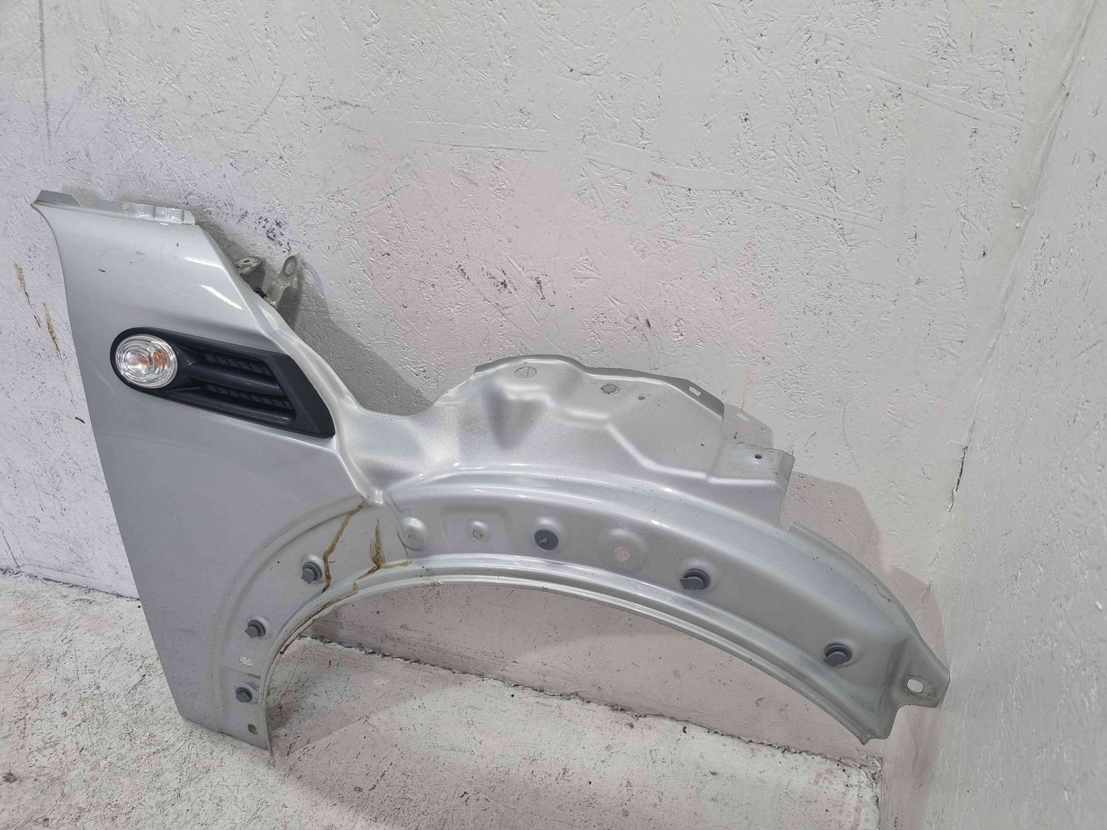 Aripa dreapta fata MINI Cooper (R56) [Fabr 2006-2014] A62 White Silver Mel - imagine 3