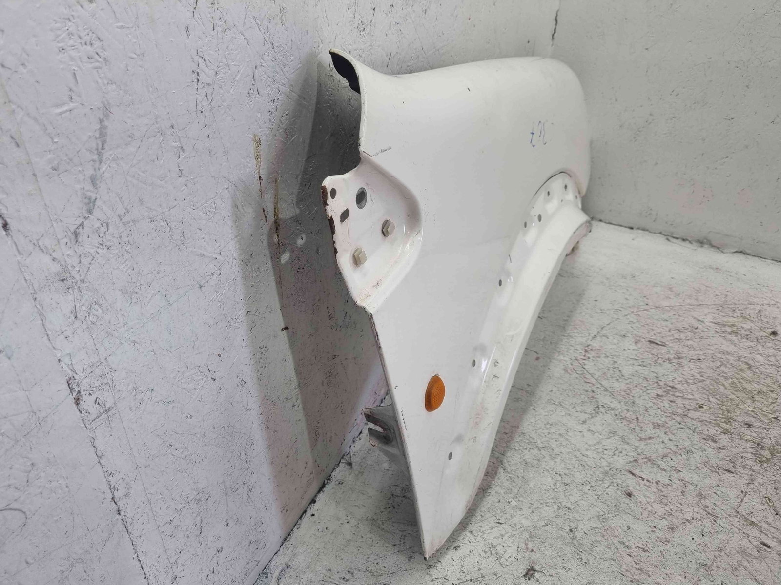 Aripa dreapta fata Ford Transit Connect (TC7) [Fabr 2002-2013] Frozen White - imagine 2