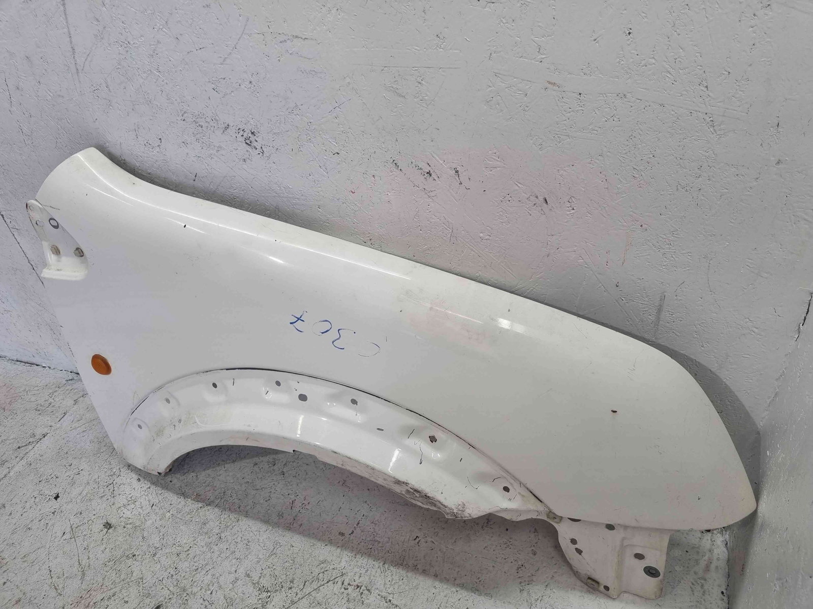 Aripa dreapta fata Ford Transit Connect (TC7) [Fabr 2002-2013] Frozen White - imagine 3