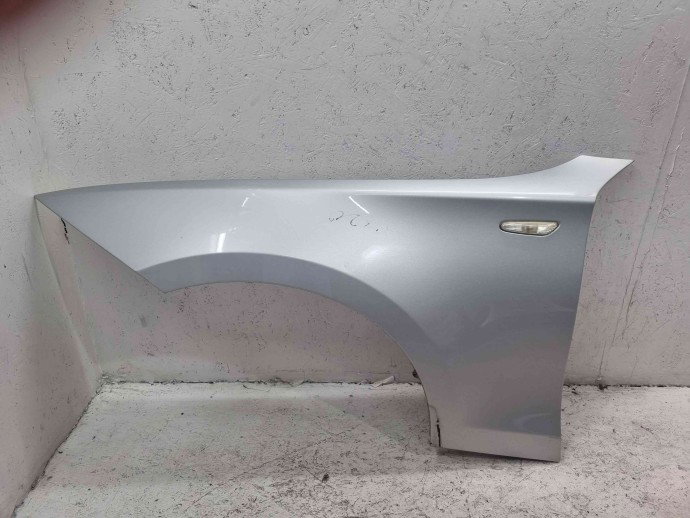 Aripa stanga fata Bmw 1 (E81, E87) [Fabr 2004-2010] 354 Titansilber Metc
