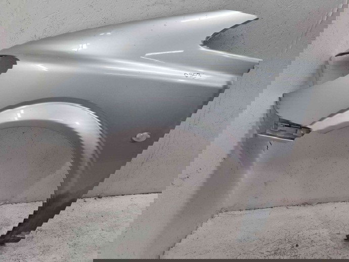 Aripa stanga fata Mercedes Vito Autobus (W639) [Fabr 2003-2014] 9744 Silver